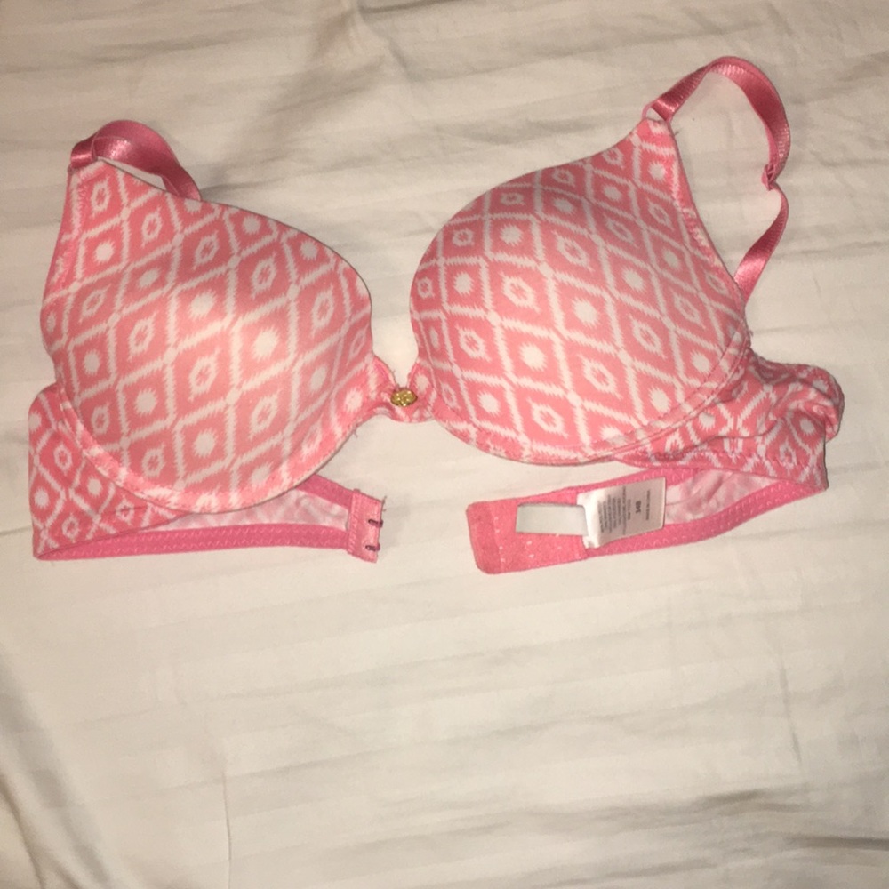Jessica Simpson Bra
